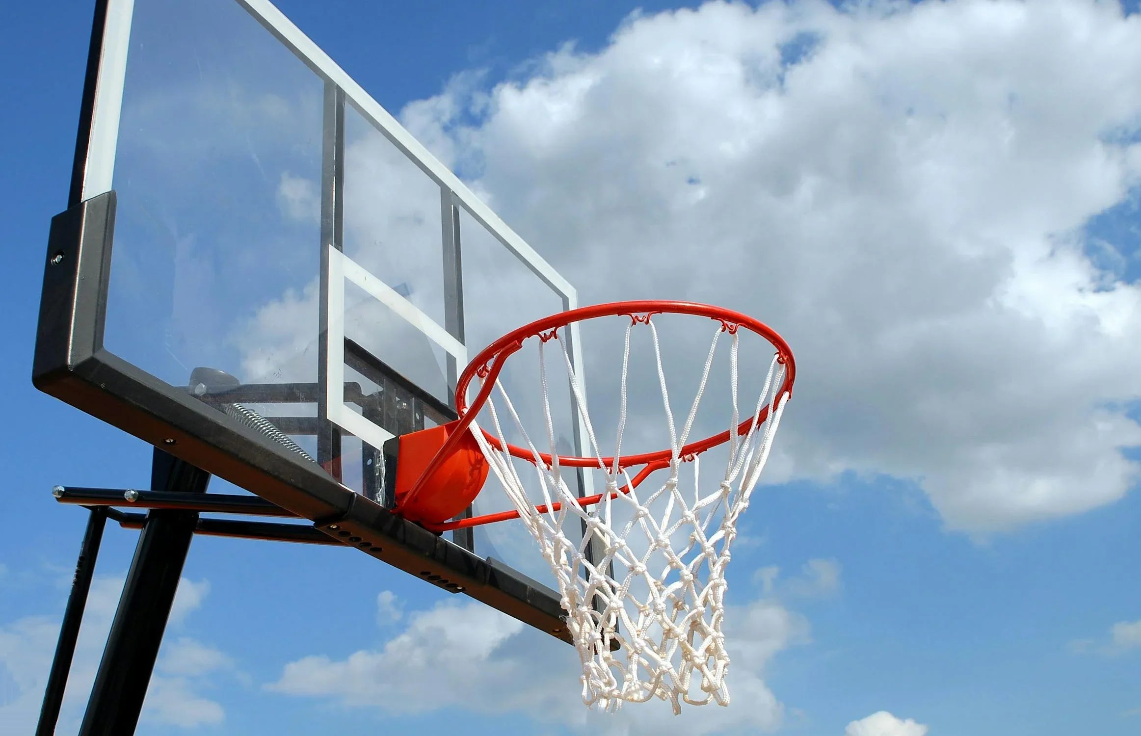 12 Unforgettable March Madness Party Ideas - Flagpole To-Go