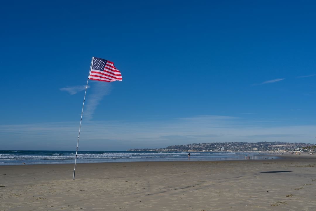 Everything You Need for Your 4th of July Pool Party - Flagpole To-Go