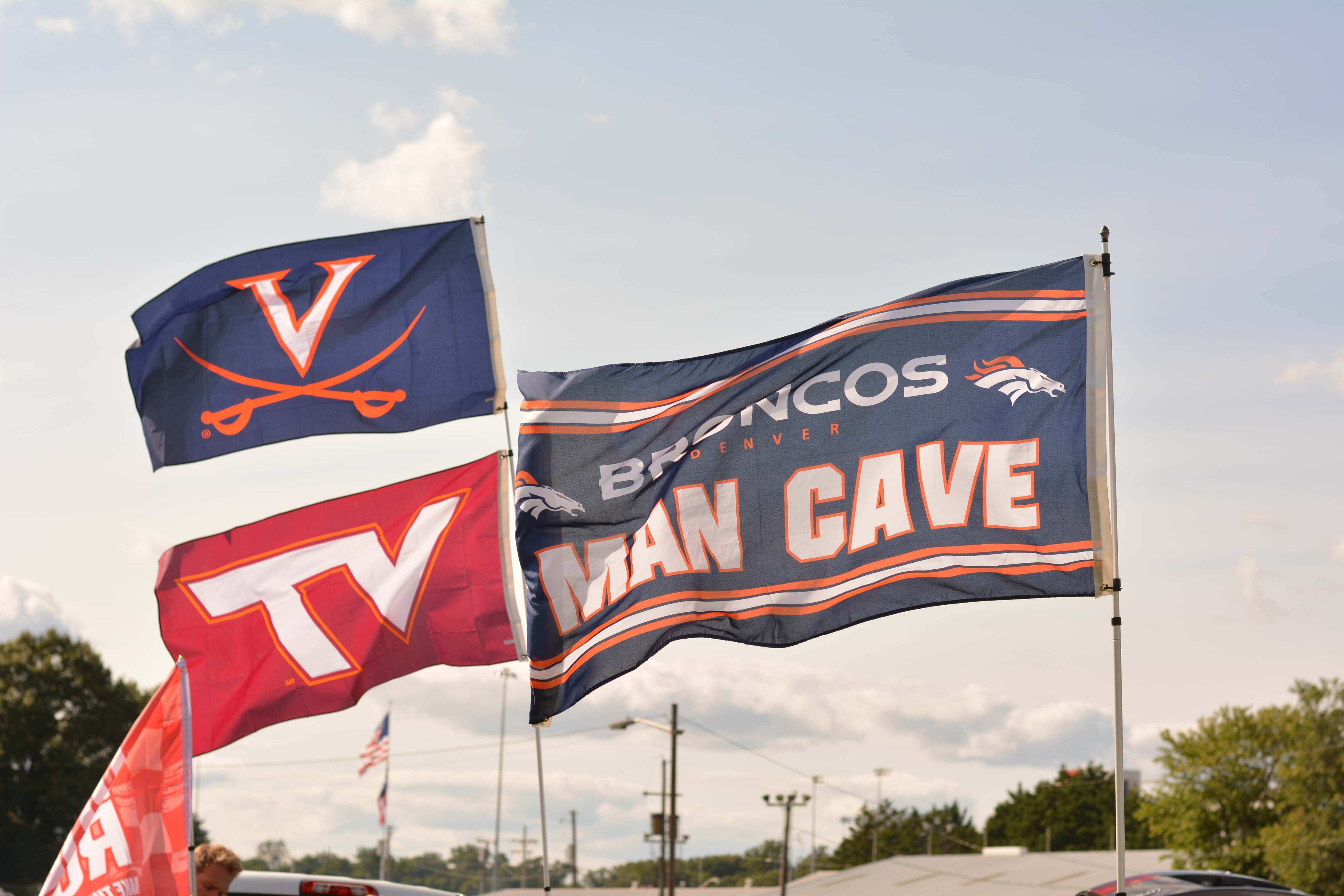 The 5 Best Flagpole Gifts for Adventurers (2024) - Flagpole To-Go